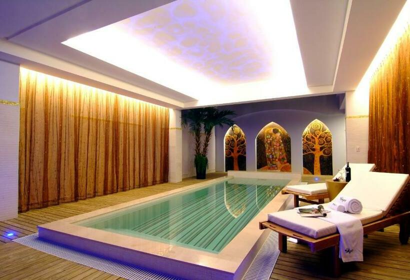 Quarto deluxe, Takao Love Motel