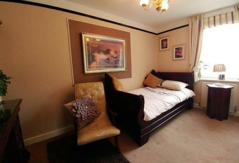 スタンダードシングルルーム, The Old Priory B&b