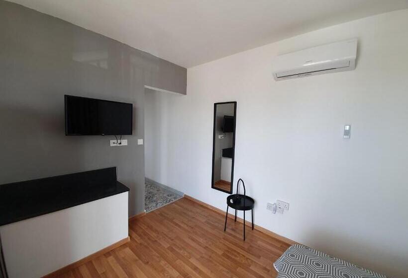 バルコニー付き1ベッドルームアパートメント, Valentinos Apartments