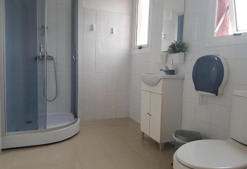 شقة غرفة واحدة مزودة بتراس, Valentinos Apartments