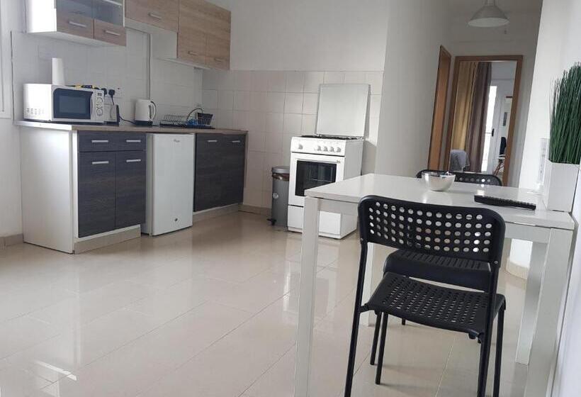 Апартаменты 1 Спальня с Террасой, Valentinos Apartments