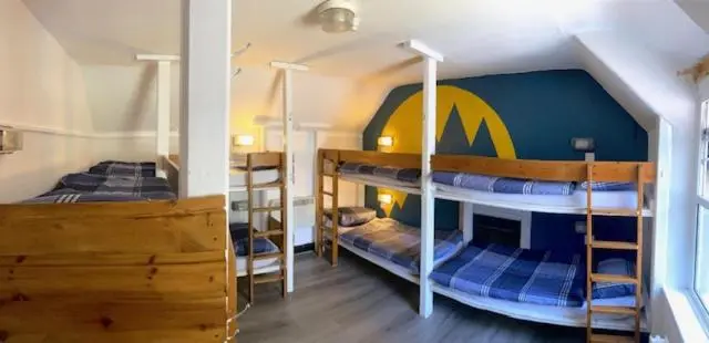 ルームシェアのワンベッド, The Vagabond Bunkhouse