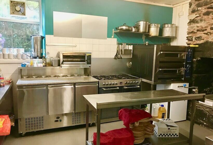 공동 객실, The Vagabond Bunkhouse