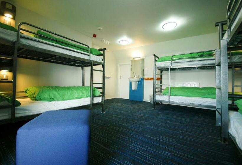 Кровать в Общей Комнате, Hostel Yha Poppit Sands
