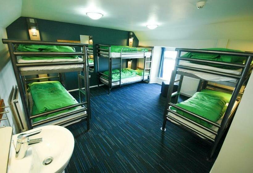Кровать в Многоместном Номере с Общей Ванной, Hostel Yha Poppit Sands