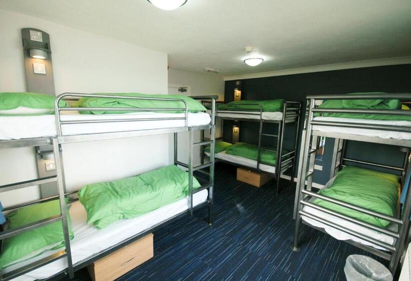 Кровать в Многоместном Номере с Общей Ванной, Hostel Yha Poppit Sands