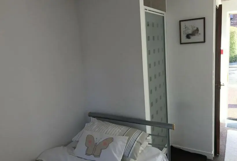 スタンダードシングルルーム, Butterfly Guest House