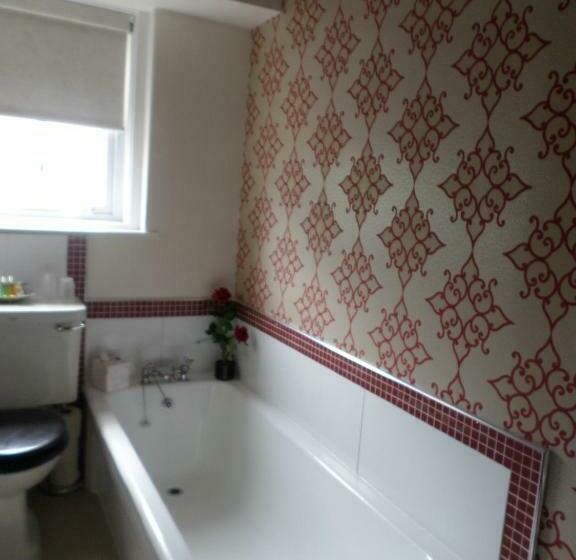 غرفة ديلوكس, Camfield House