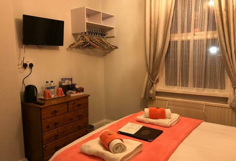 اتاق استاندارد, Cliveden Guest House