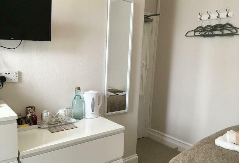 اتاق استاندارد, Cliveden Guest House