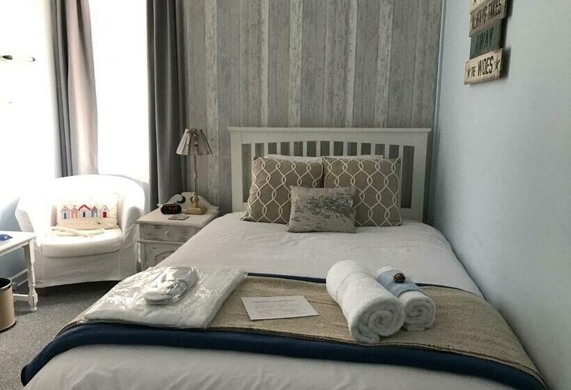 اتاق استاندارد یک نفره, Cliveden Guest House