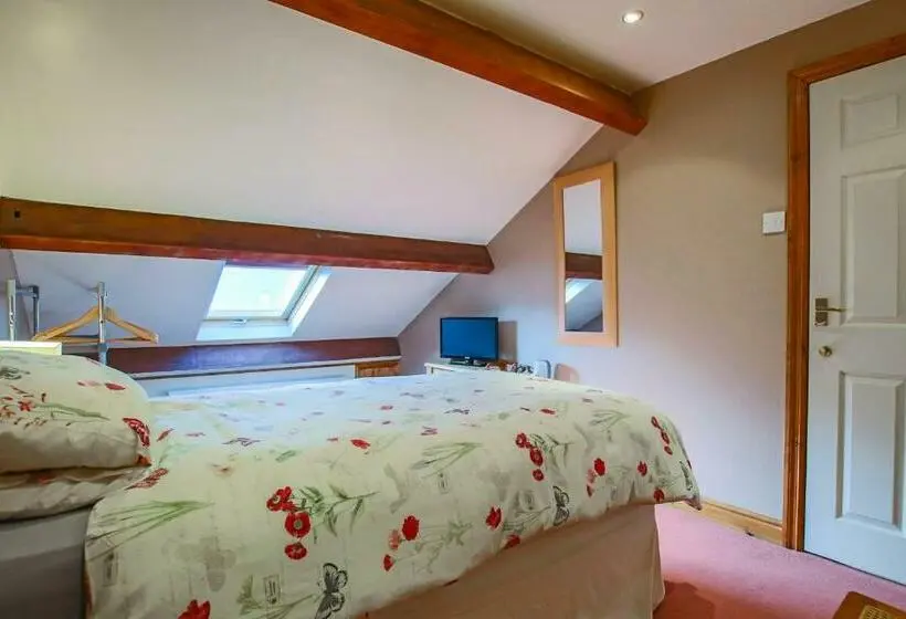 Camera Standard Individuale, Foxhill Fold