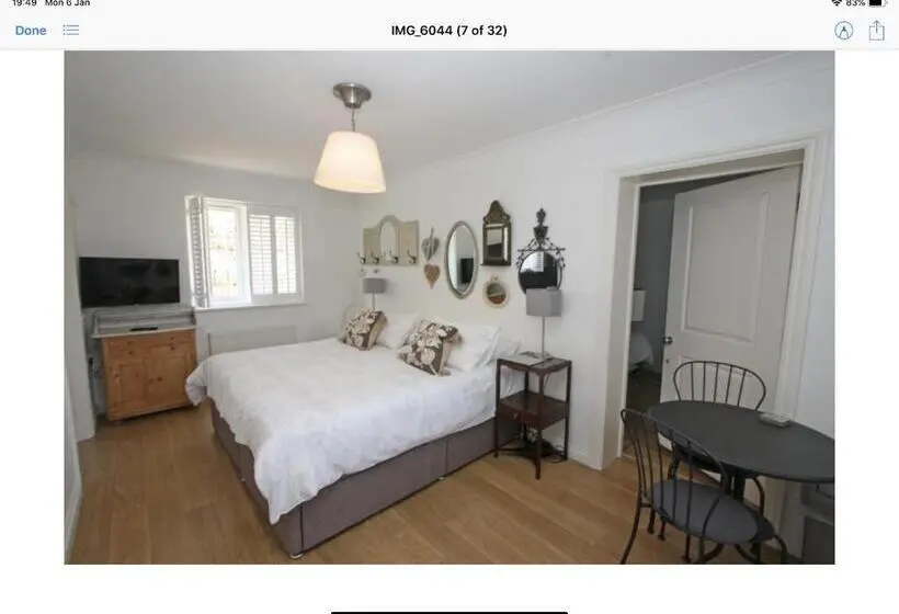 デラックスの４人部屋, Harford En Suite Rooms