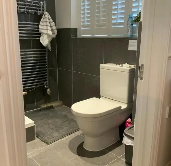 デラックスの４人部屋, Harford En Suite Rooms