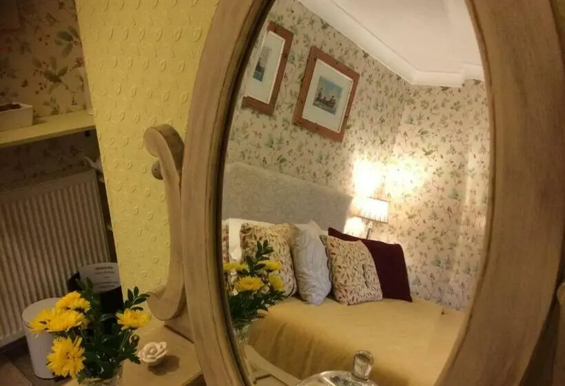 Standard-huone, Lowther House