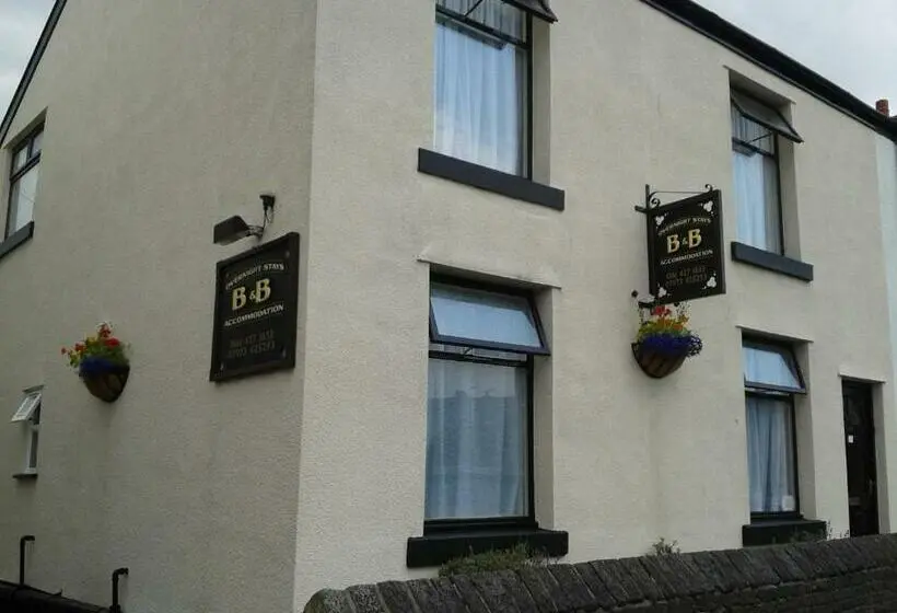 バス共有のスタンダードルーム, Overnight Stays Stockport