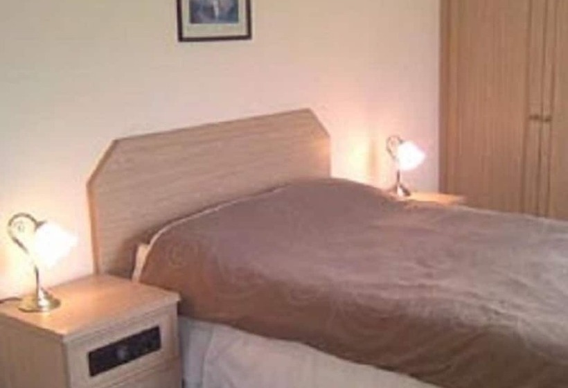 Номер Стандарт Совместная Ванная, Overnight Stays Stockport