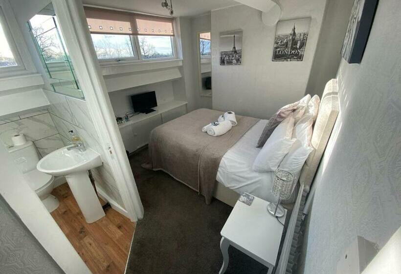 חדר סטנדרט, St Andrews House