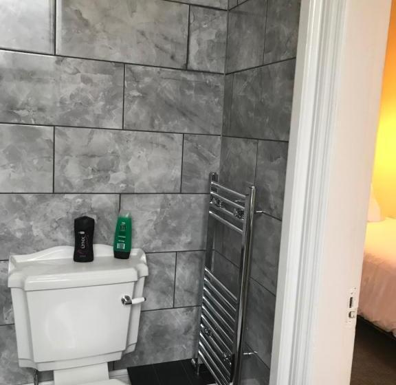 חדר סטנדרט יחיד, St Andrews House