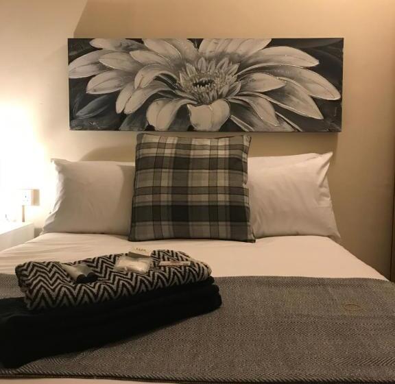 غرفة قياسية, St Andrews House