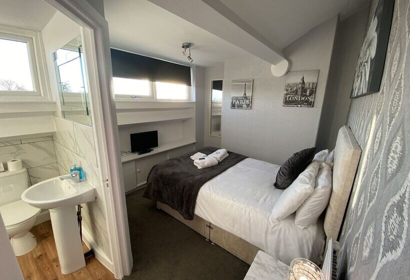 غرفة قياسية, St Andrews House