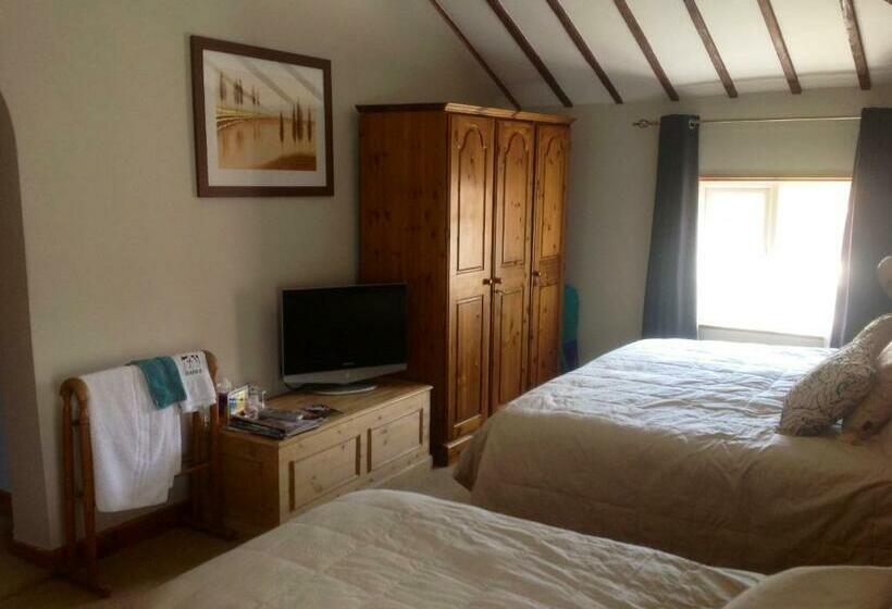 패밀리 룸, The Old Dairy