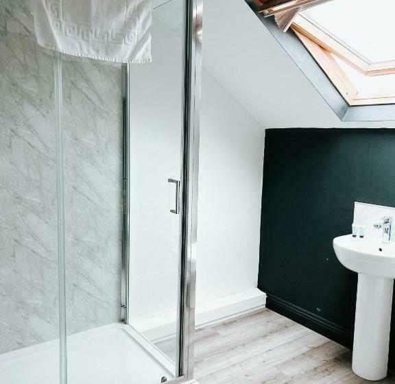 ファミリールーム, The Red Lion Inn