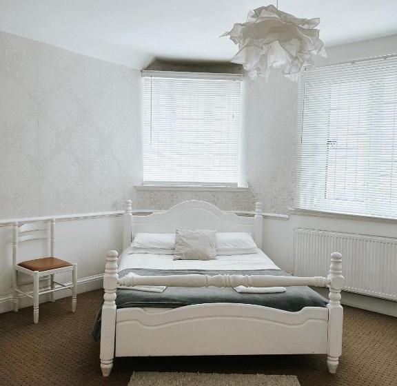 ファミリールーム, The Red Lion Inn