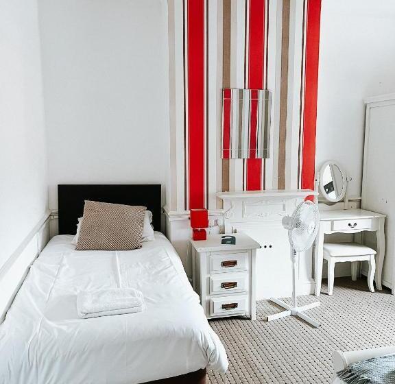 ファミリールーム, The Red Lion Inn