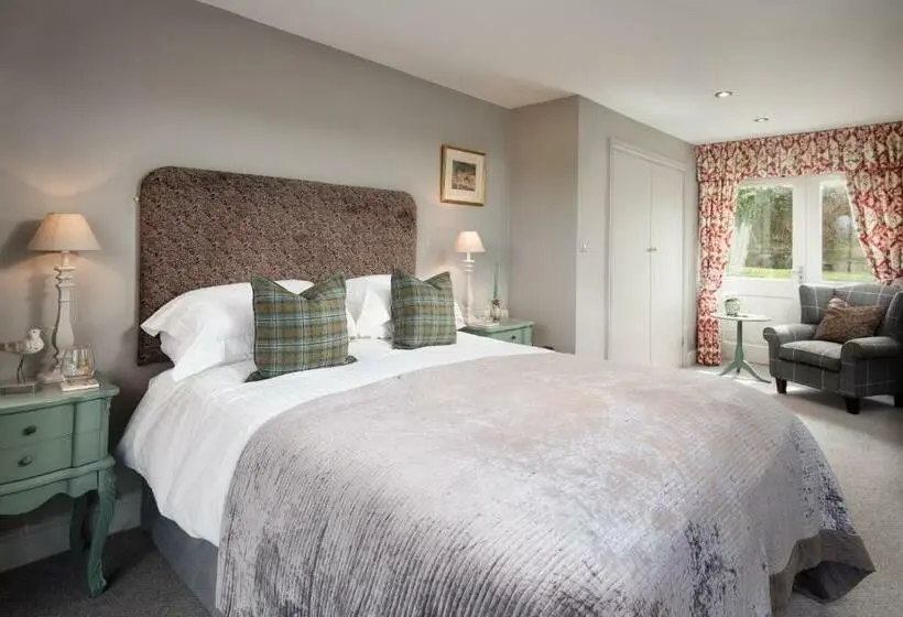 Superior-huone, Throphill Grange