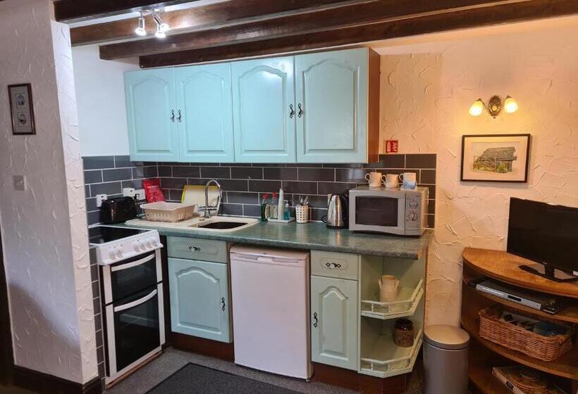 침실 1개 주택, Wheelgate