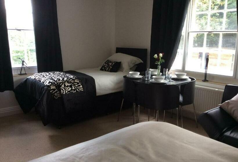 Perhehuone, Beightons Bed And Breakfast