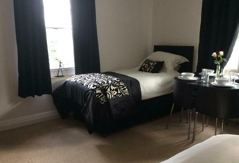 Perhehuone, Beightons Bed And Breakfast