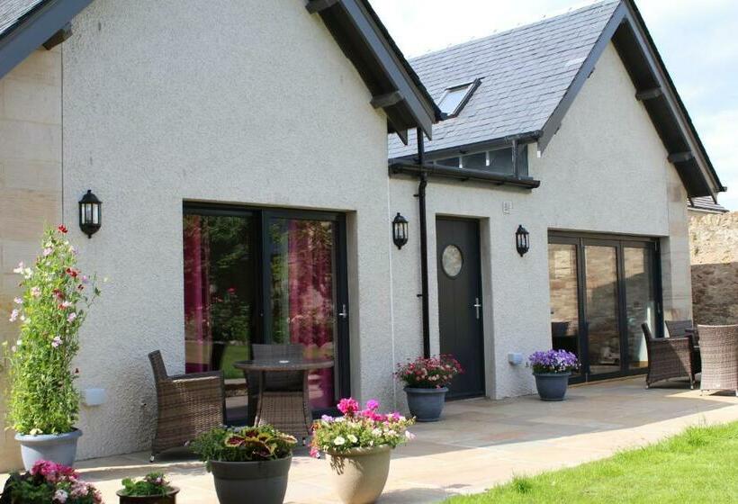اتاق لوکس با چشم‌انداز باغ, Brackness House Luxury B&b