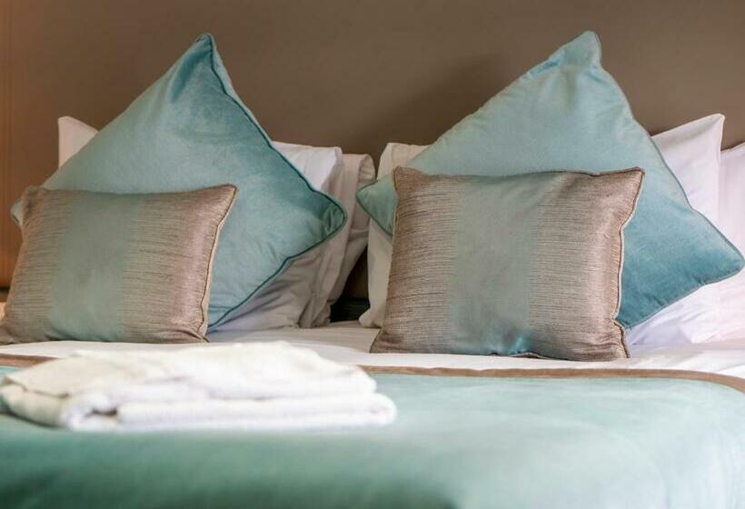 غرفة ديلوكس, Blackbull