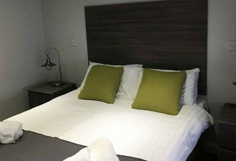 غرفة ديلوكس, Blackbull