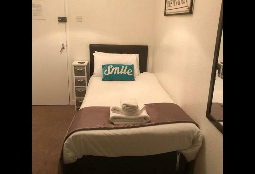 غرفة قياسية فردية حمام مشترك, Markets Tavern