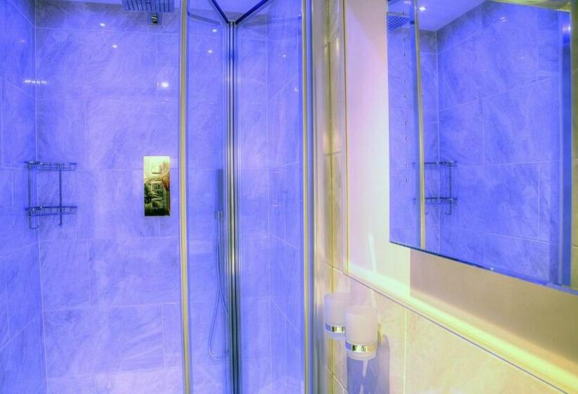 패밀리 룸, Mayhill