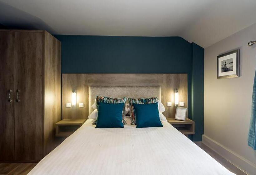 스탠다드 룸 킹사이즈 침대, No 8