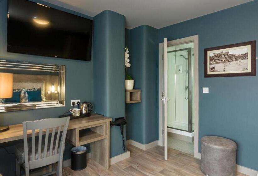 스탠다드 룸 킹사이즈 침대, No 8