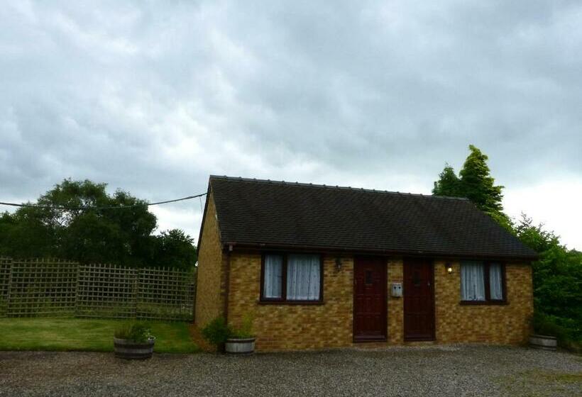 Четырехместный Номер Классик, Peakstones Inn