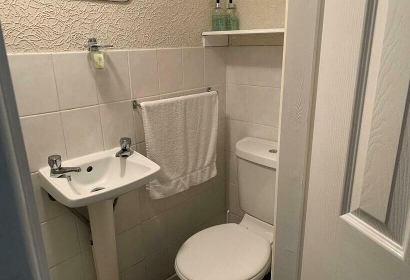 غرفة قياسية فردية, Sharn Bek