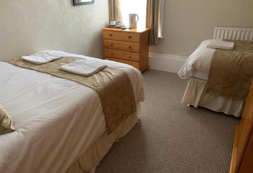 غرفة قياسية ثلاثية, Sharn Bek