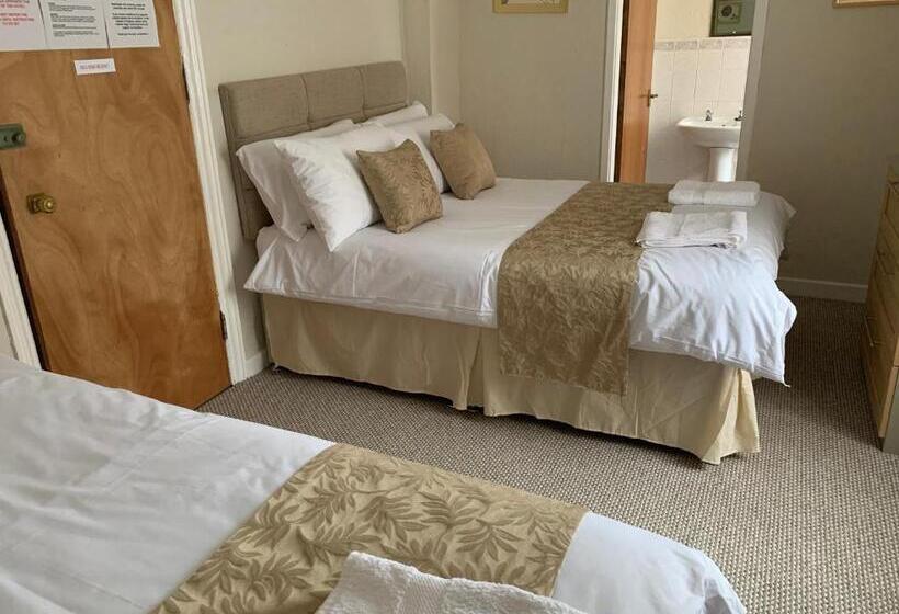 スタンダードトリプルルーム, Sharn Bek