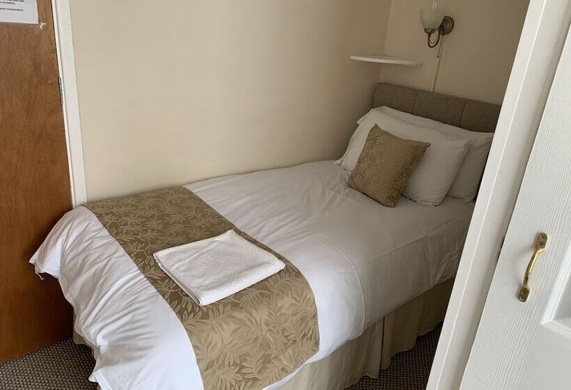 غرفة قياسية فردية, Sharn Bek