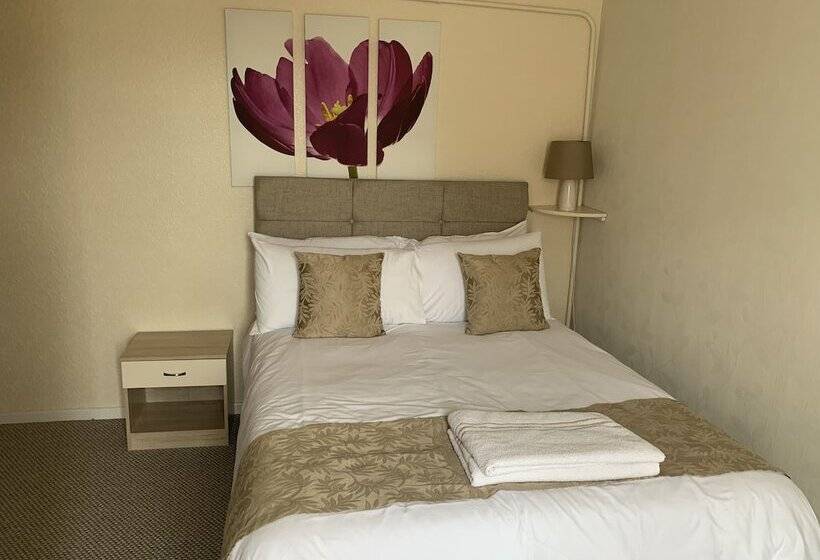 غرفة قياسية حمام مشترك, Sharn Bek