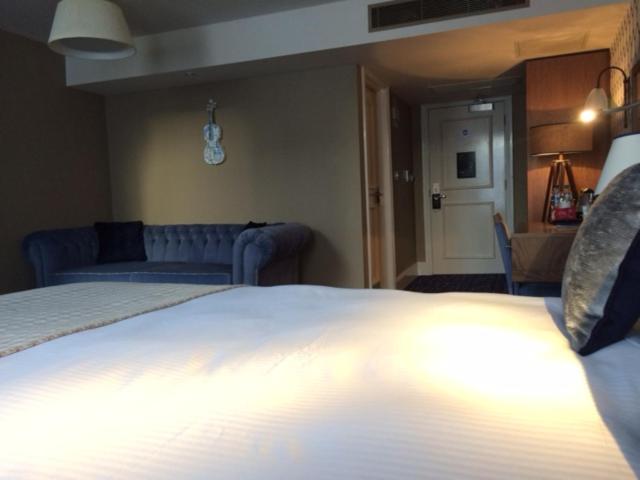 Quarto standard, The Crown Wetherspoon