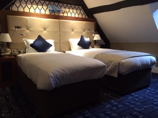 Quarto standard, The Crown Wetherspoon