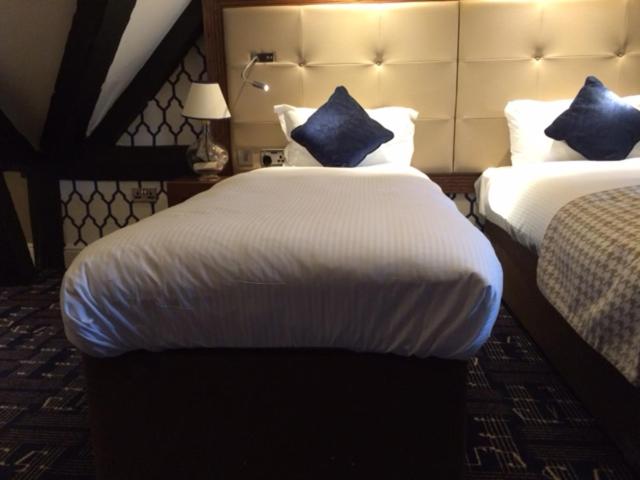 Quarto standard, The Crown Wetherspoon