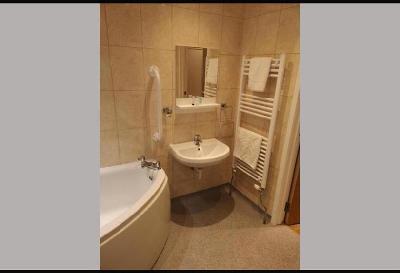 デラックススイート, The R Inn